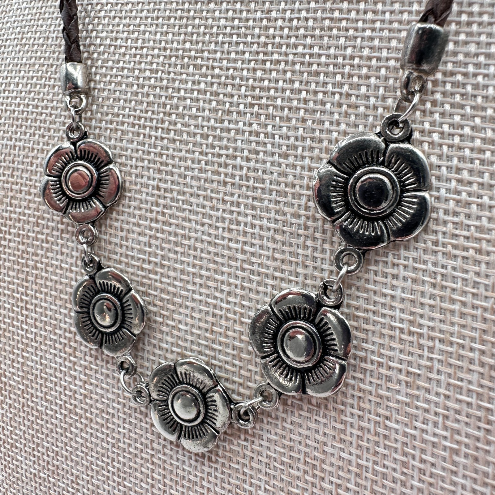 Vintage Y2K Floral Silver Tone Brown Braided Leather Cord Bib Necklace Jewelry