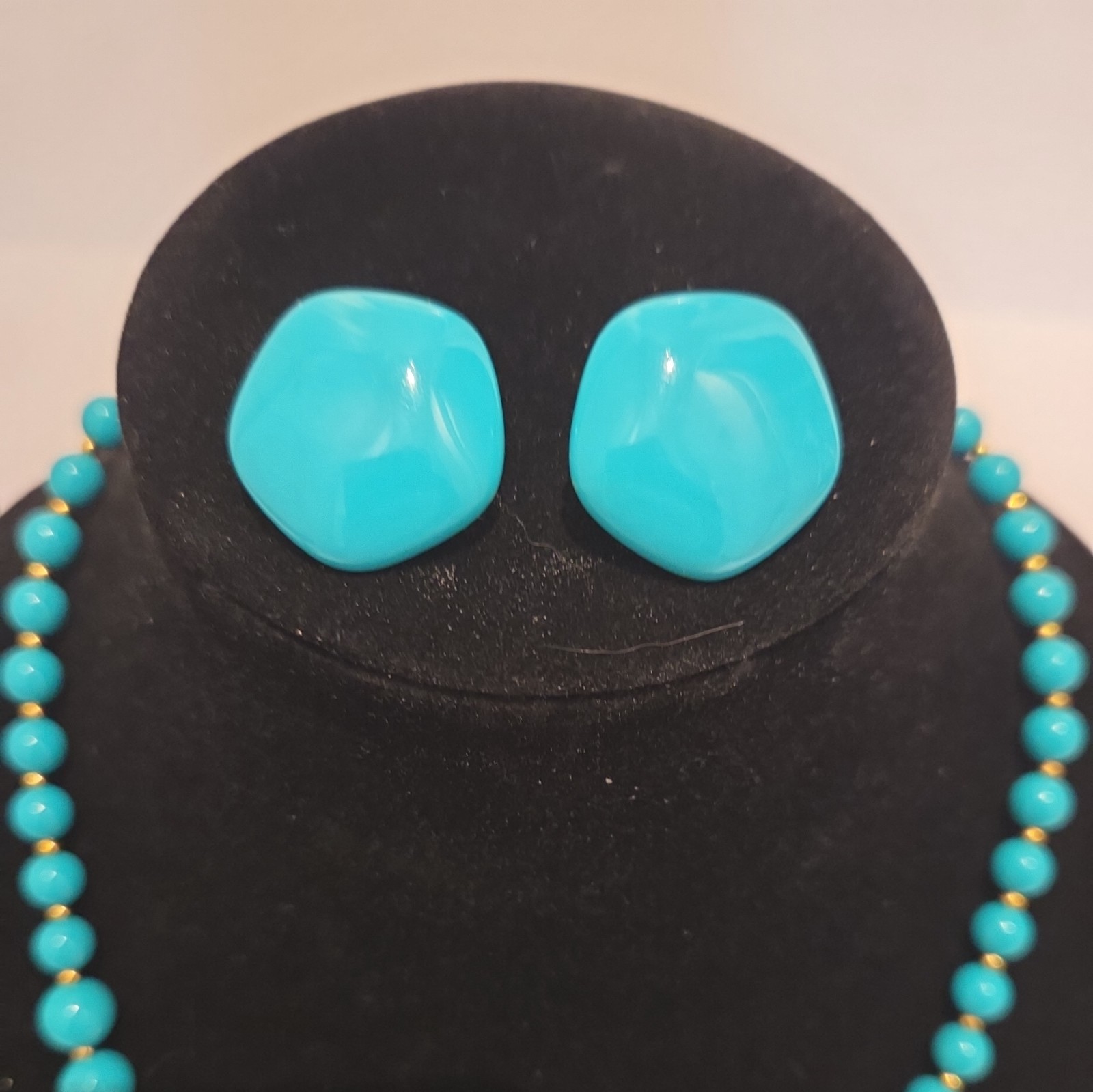 Vintage Boho Teal And Gold Tone Beaded Necklace With Matching Clip-On Earrings!
