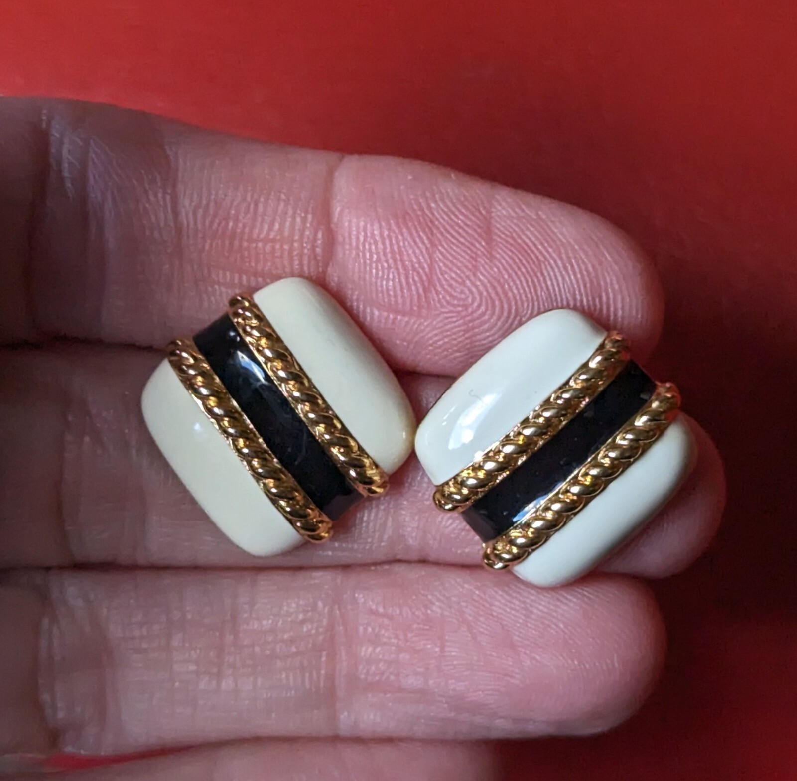 Vintage MONET White Black Enamel Gold Tone Braid Square Cushion Pierced Earrings