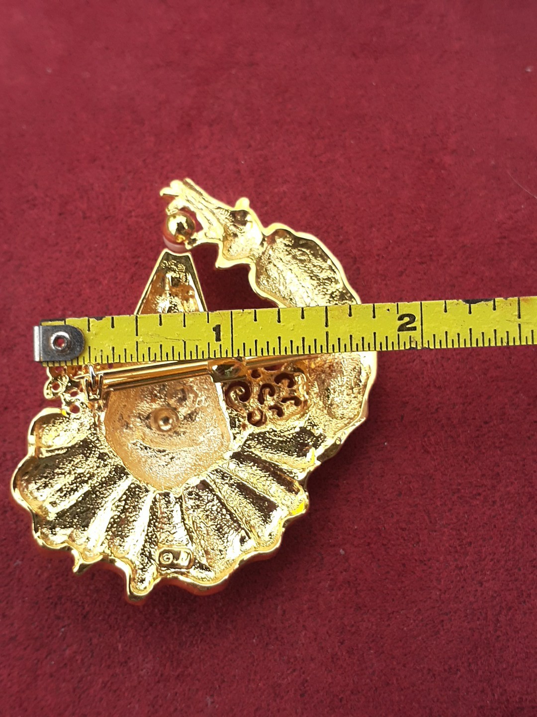 Vintage Signed JJ Goldtone Faux Pearl Clown Face Brooch Pin Fashion Jewelry