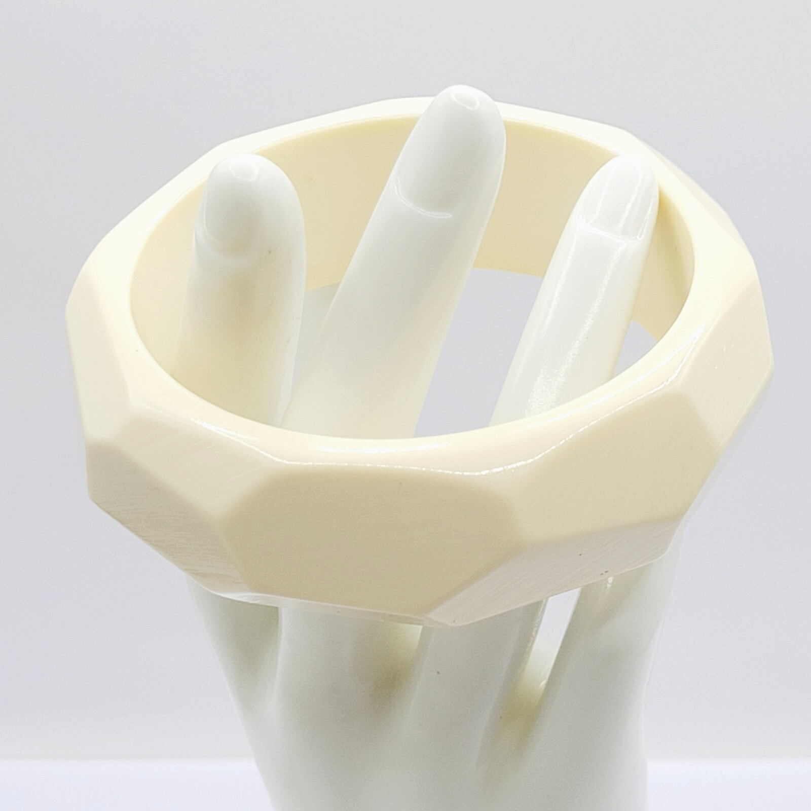 Vanilla Cream Off White Odd Angle Facet Acrylic Chunky 1980s Bangle Bracelet