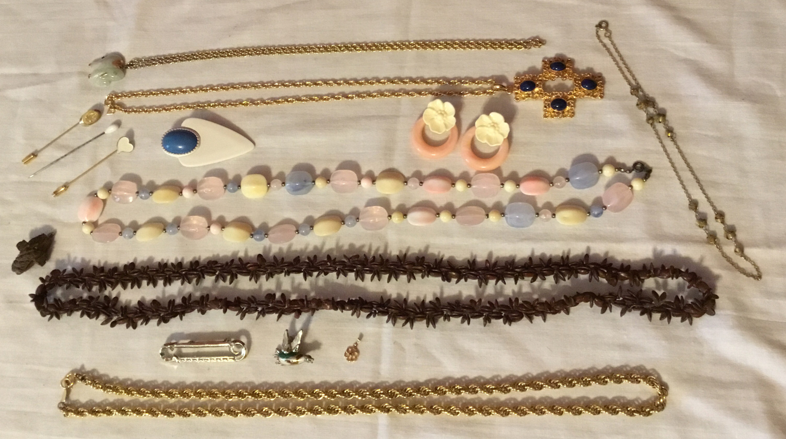 Estate Auction Vintage Jewelry Lot Necklaces Brooches Pins Earrings Freirich
