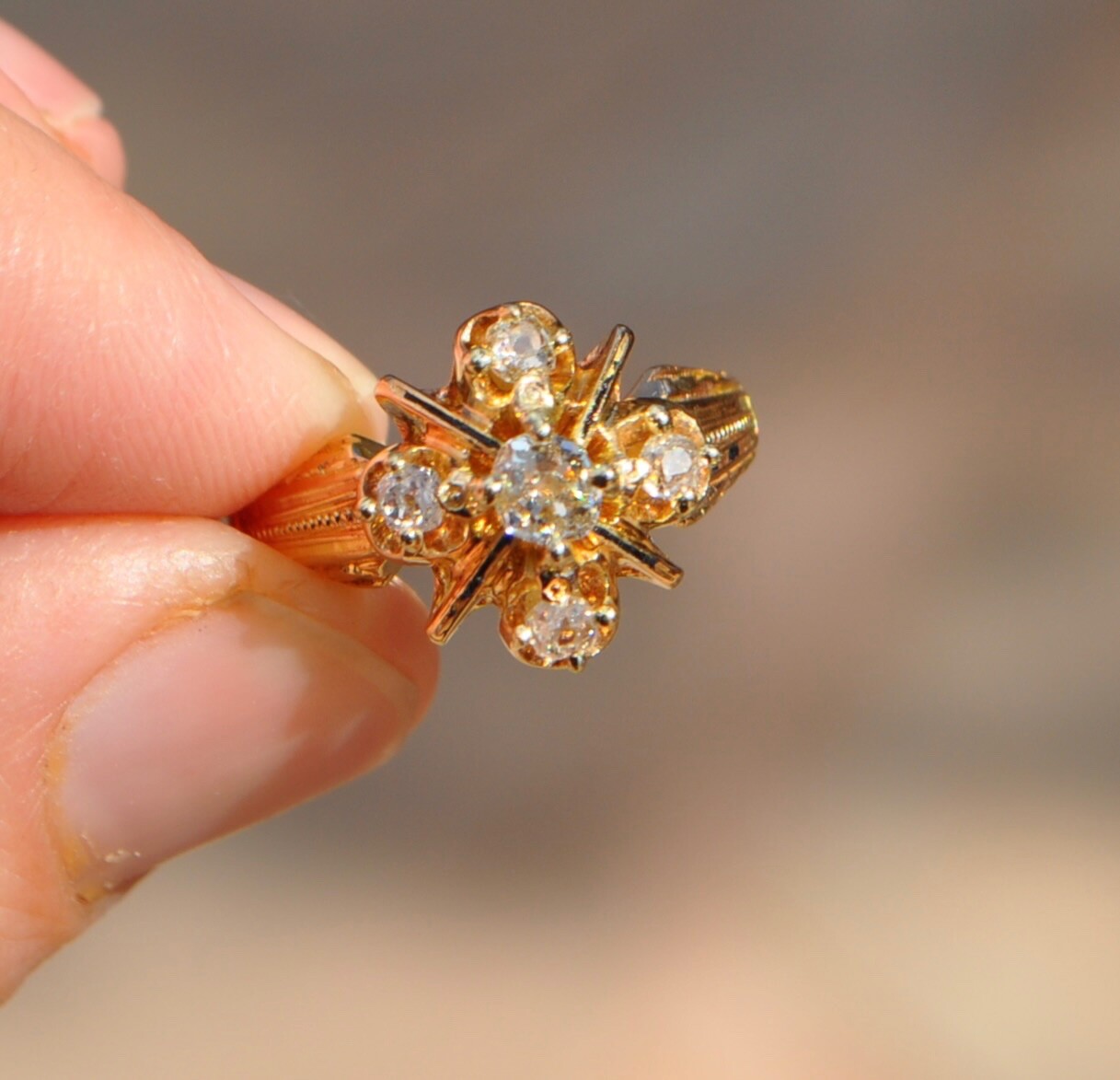 Old Antique Victorian 18K Solid Gold Old Mine Cut Diamond Ring Engraved Cluster