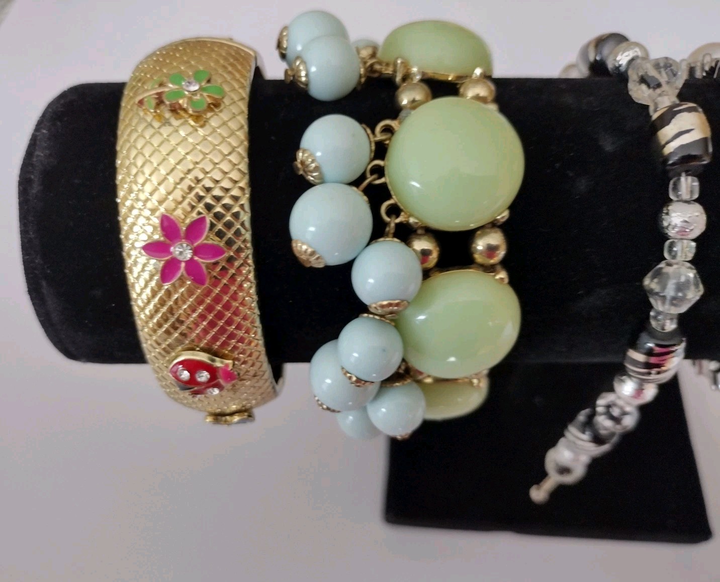 Vintage Lot of 6 Bracelets Dangling Beads Gold Tone 1 Signed Lia Sophia Wearable