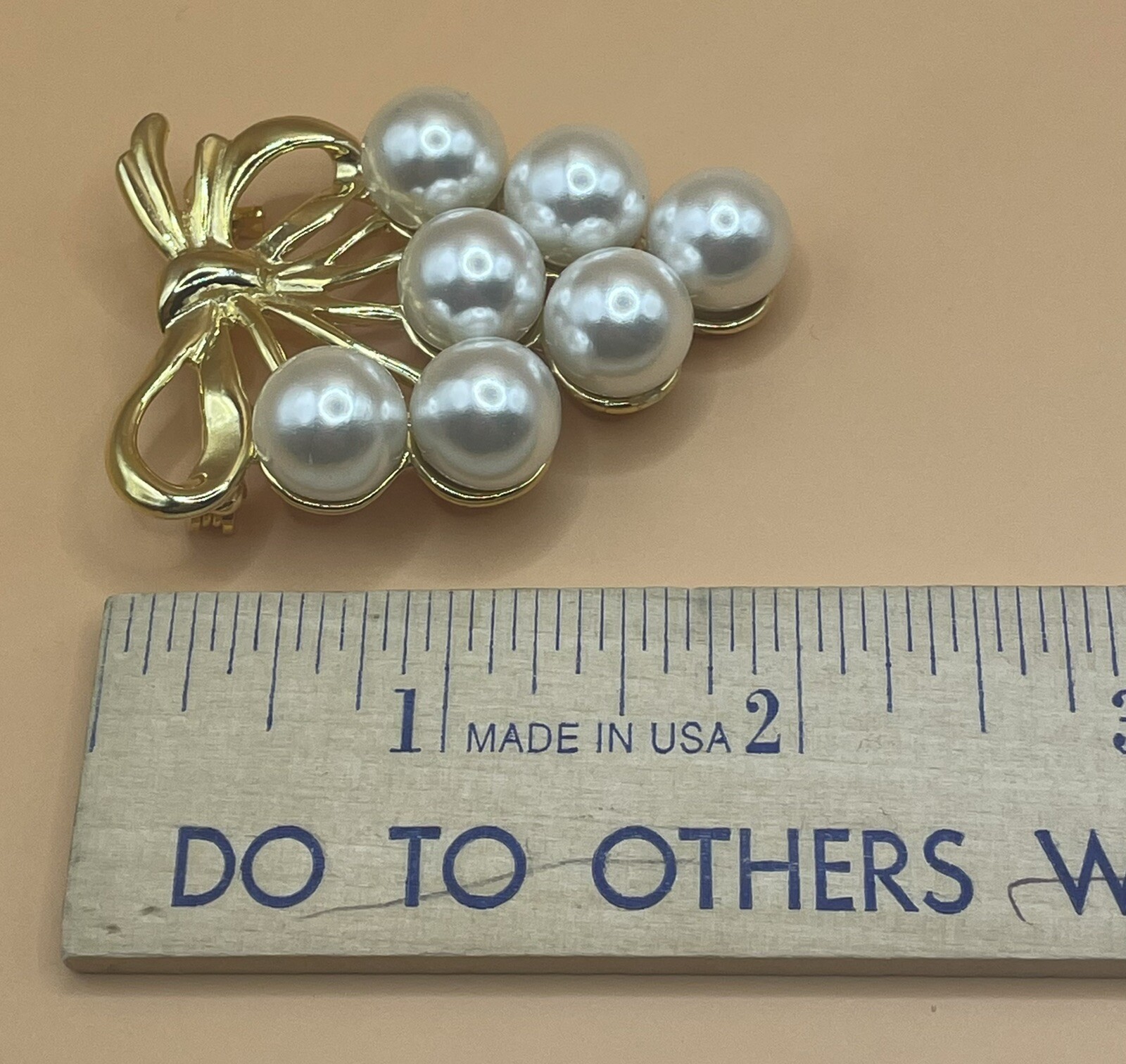 Vintage White Pearl Bunch of Grapes With Gold Plated Bow Costume Jewelry Brooch
