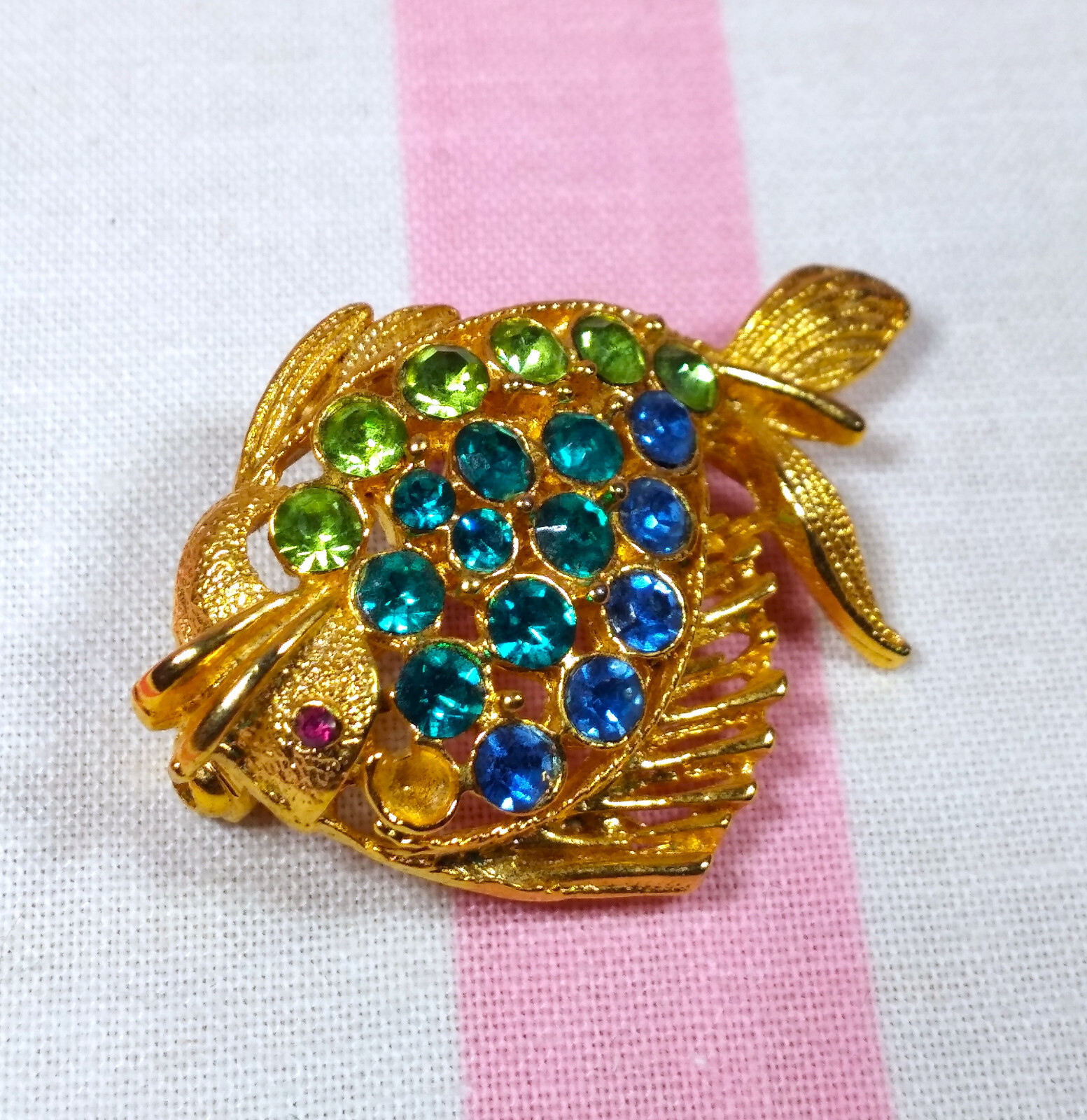 Colorful Mid Century Rhinestone FISH Brooch Pin with Gold Finish & Safety Clasp