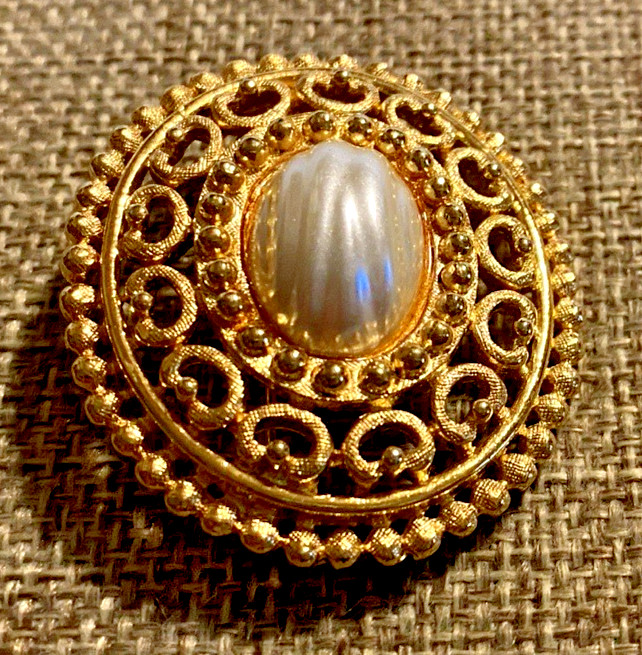 Vintage Brooch Pin Lot of 4 Gold Tone Swirl, Ribbon, Faux Pearl, Oval Teardrop