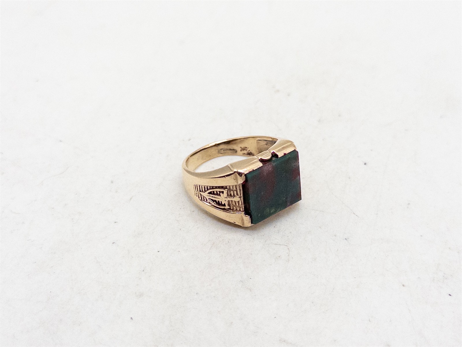Vintage 1940s $3000 4ct BLOODSTONE SWORD 10k Yellow Gold Mens Band Ring 7g