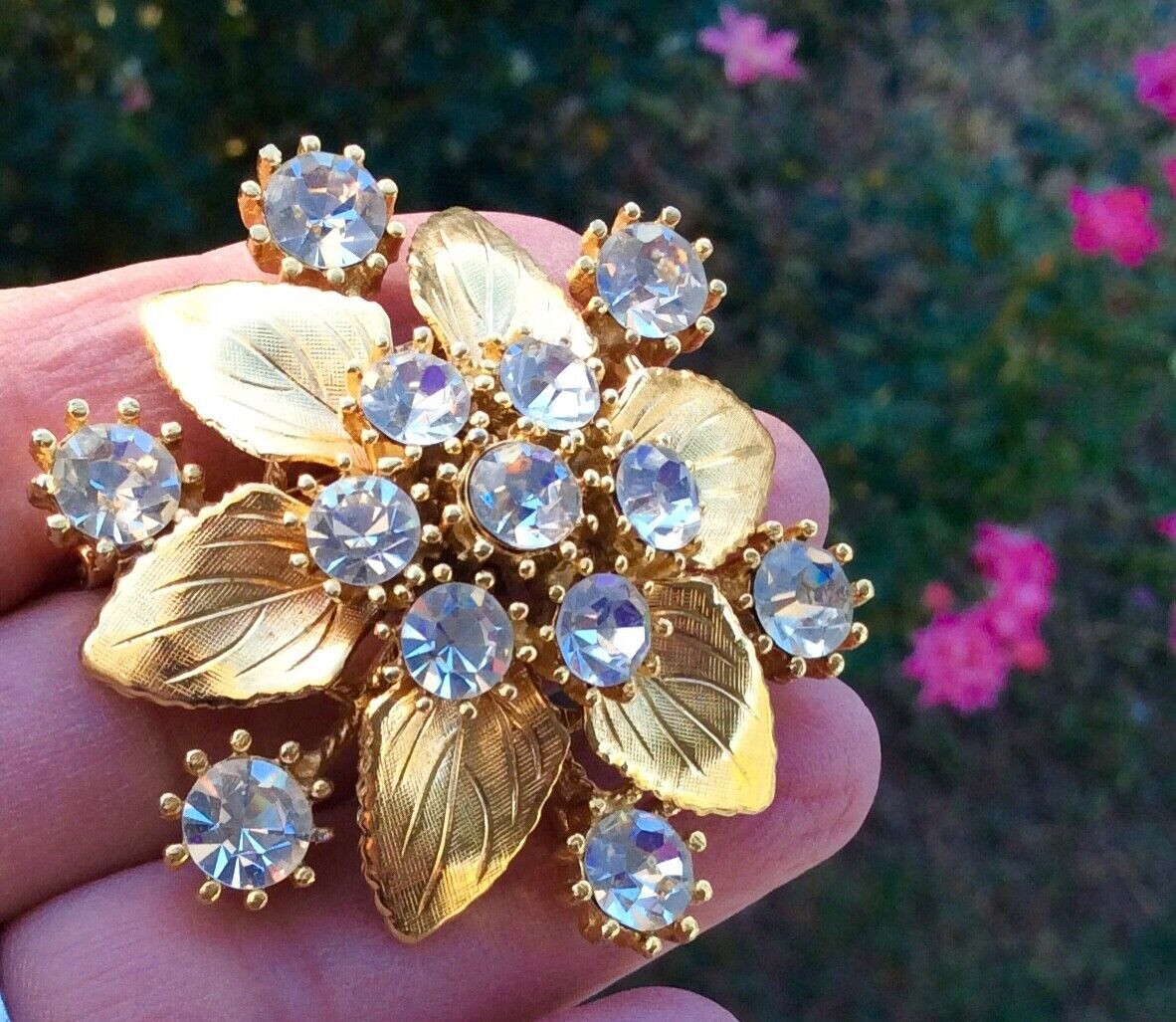Big Domed Flower Brooch Pin Sparkle Rhinestones 2 1/8″ Gold Tone 3D Vtg Costume