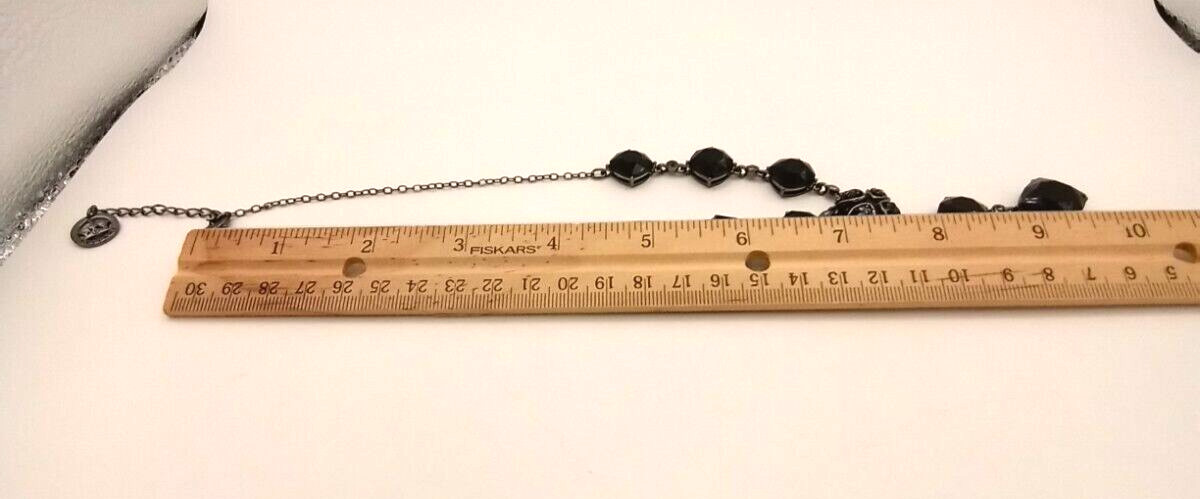 Beautiful Crown Trifari Black Acrylic Faceted Stone Y-Drop Necklace