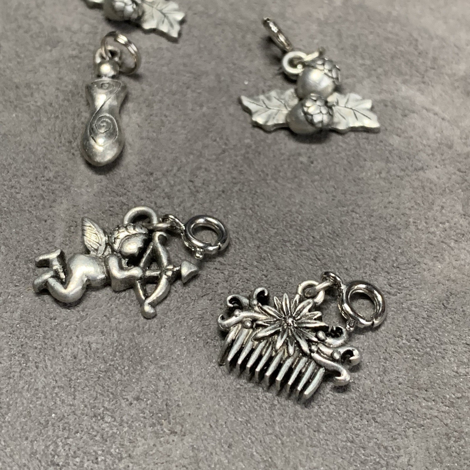 Vintage R.I. Bead Dangle 3D Charm Silver Tone Acorns Cupids & More, Lot Of 7.