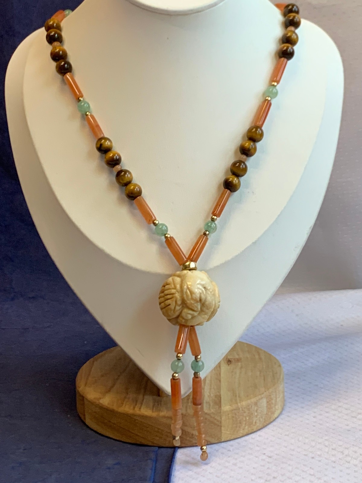 Vtg Jade Tigers Eye Necklace 23″ Fashion Jewelry Carved Pendant Hook Clasp