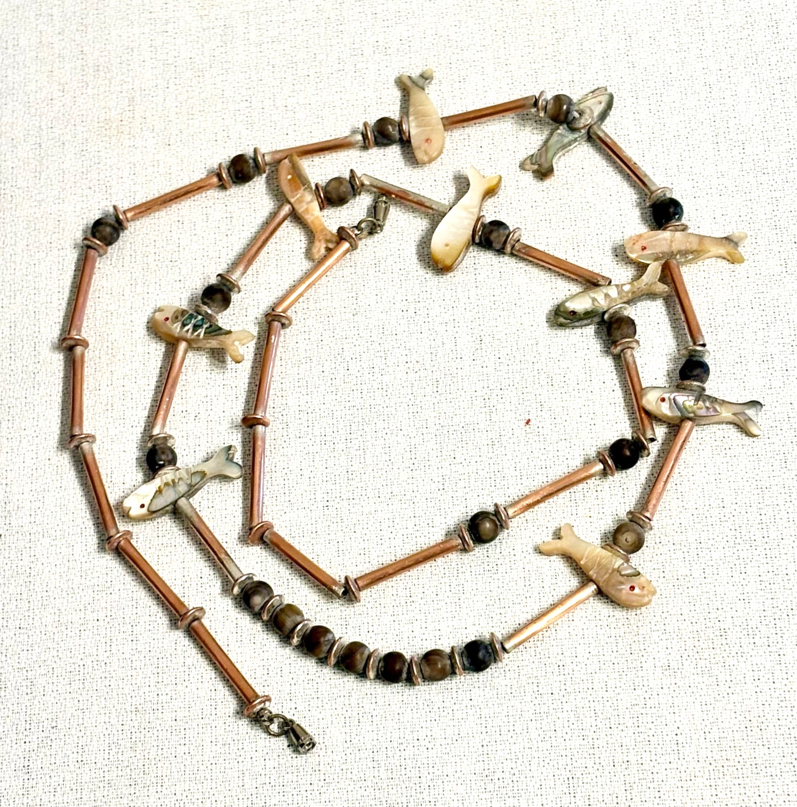 VTG. Unusual Copper Tubing & Mother of Pearl Fish Fetish Necklace, 32”, 10 Fish