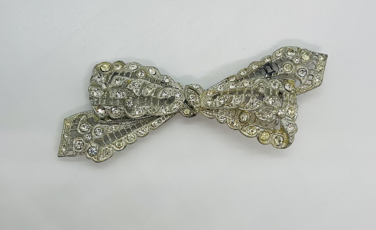 Gorgeous Vintage New England Glass Works 40’s Large Rhinestone Brooch