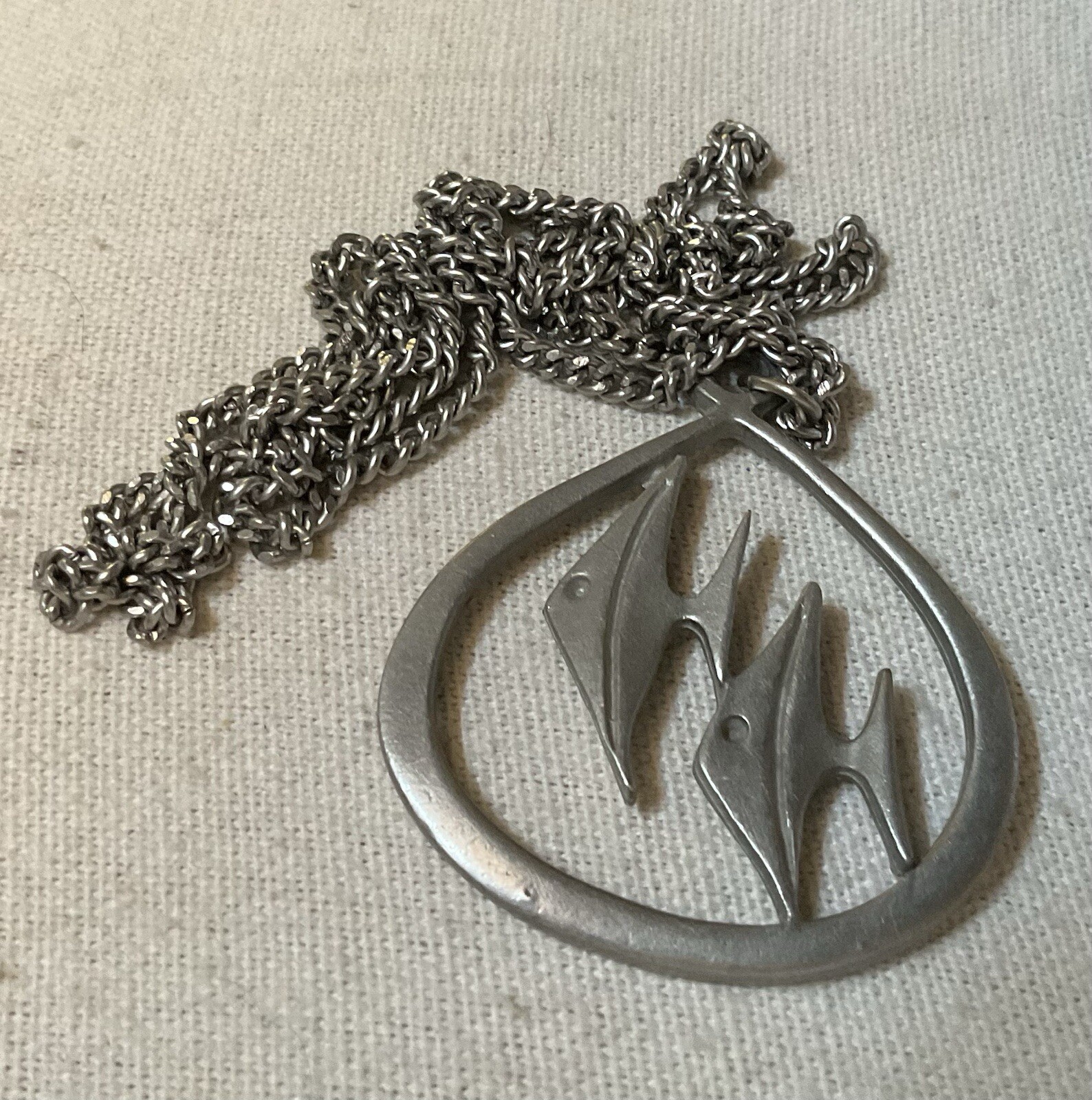 BDA Signed Vintage Pewter Angel Fish Necklace 24” Modernist Fun 1.5”