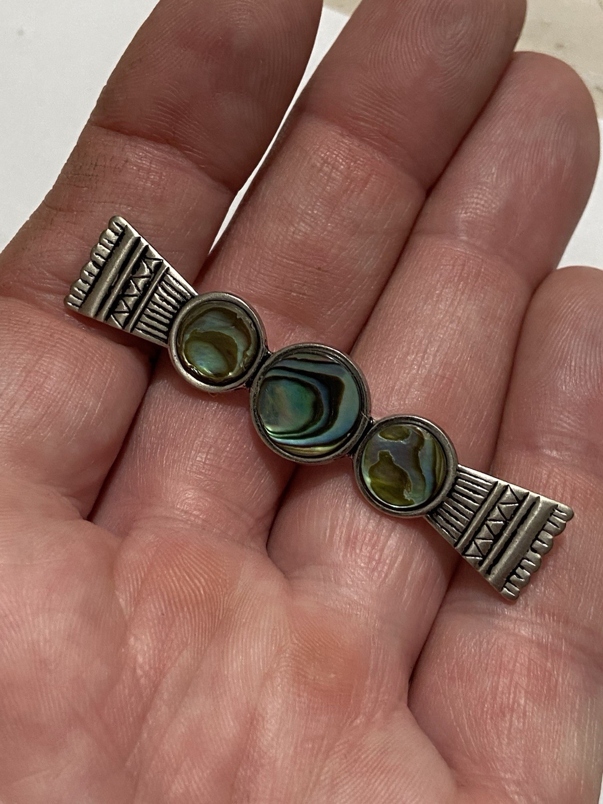 Abalone Shell Bar Lapel Pin Brooch Silvertone White Iridescent Mother Of Pearl