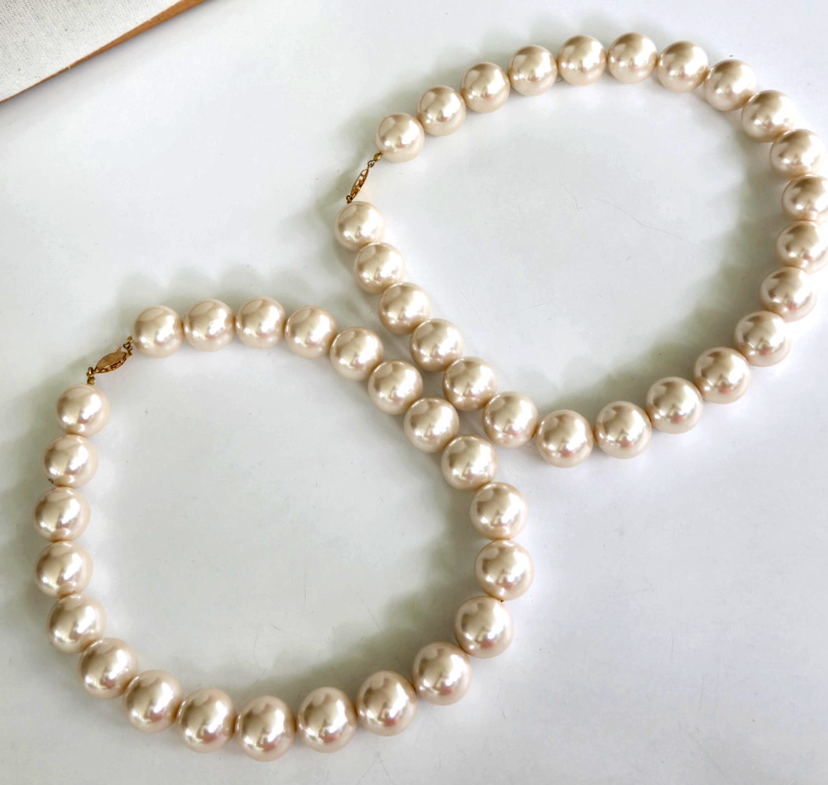 Vintage Chunky Faux Pearl Choker Necklace 19″ Gold Tone Fish Hook Clasp