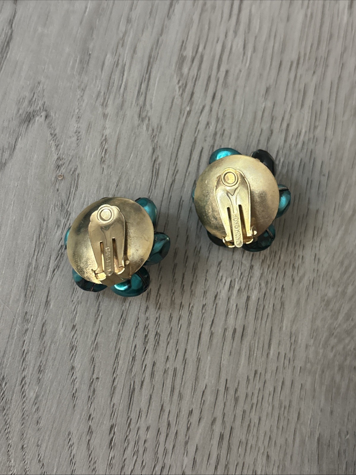 Vintage Beautiful Turquoise Beaded Necklace And Clip On Earrings Set