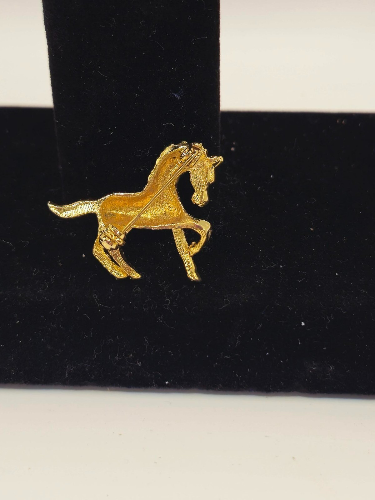 Vintage Horse Head Goldtone Metal Brooch 80s