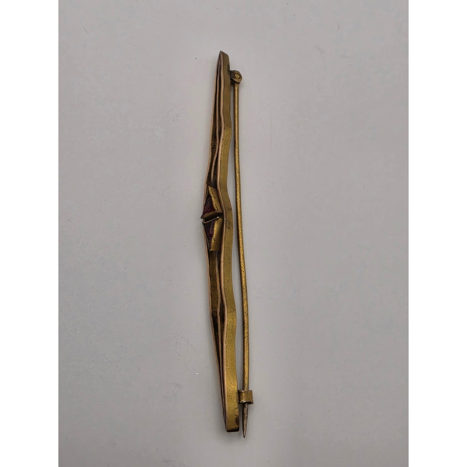 Antique Gold Tone Red Glass Triangle Geometric Bar Pin Brooch 3.25 Inch