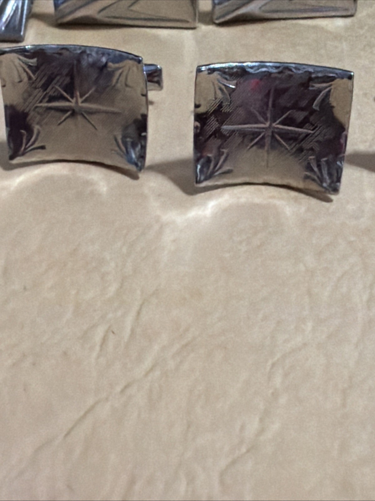 Lot of 4 pairs of Vintage Men’s Cuff Links And 1 Tie Clip