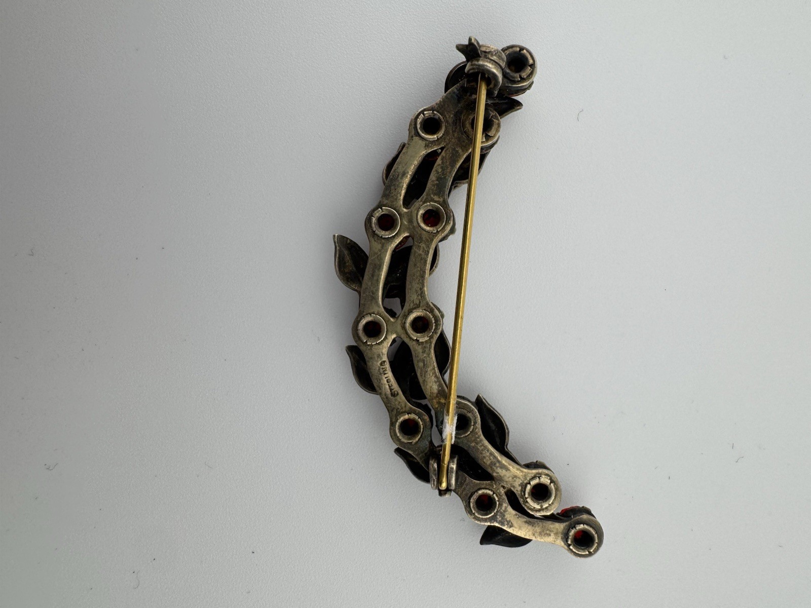 Vintage 1940’s Sterling Silver Ruby Red Crescent Leaf Brooch – READ NOTES