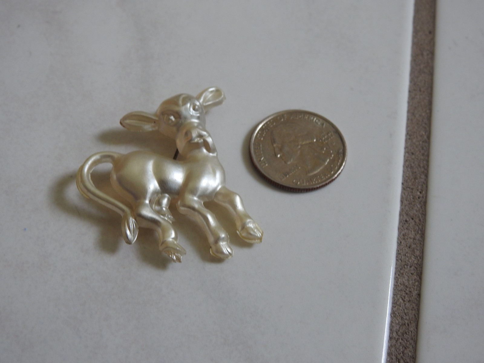estate silly CALF pin brooch cow tongue out vintage molded plastic