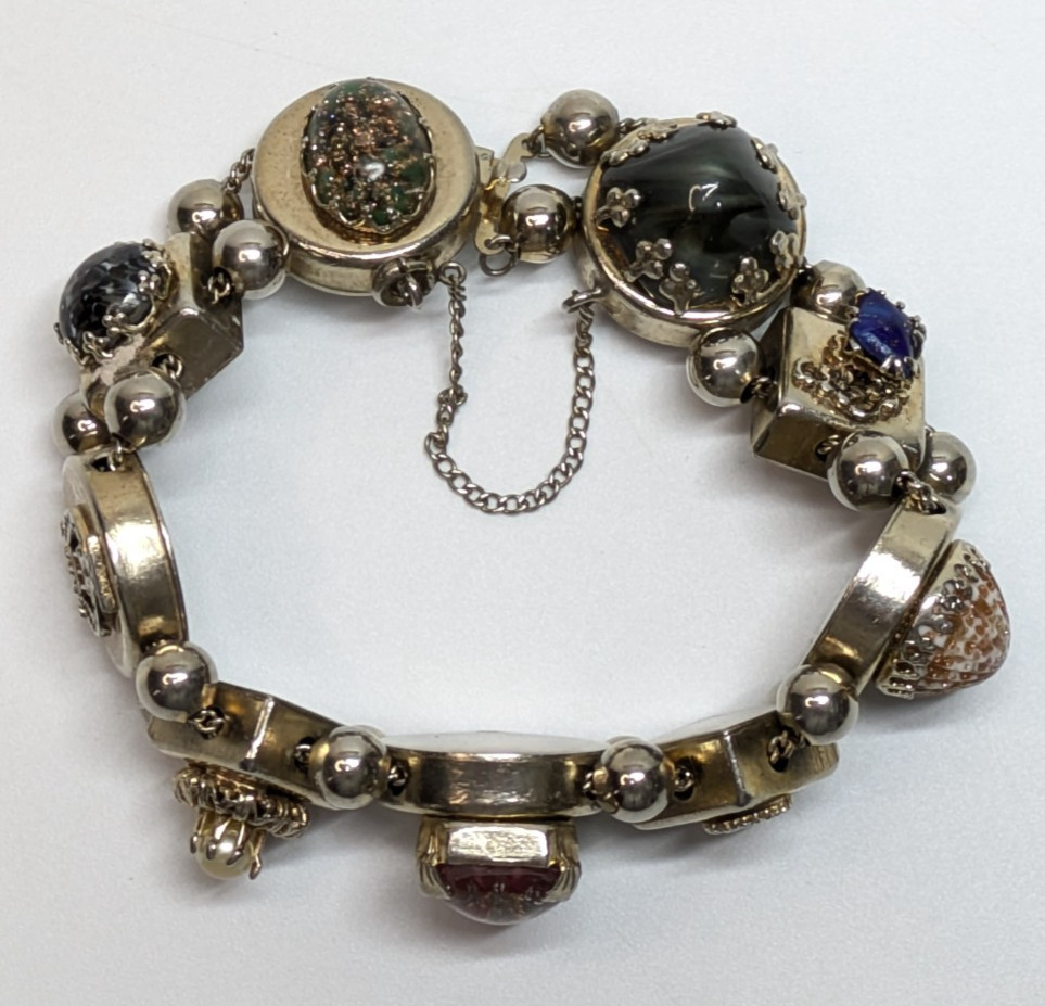 VTG Art Glass Stone Copper Fluss Antiqued Silver Tone Slide Charm Bracelet 7.5″