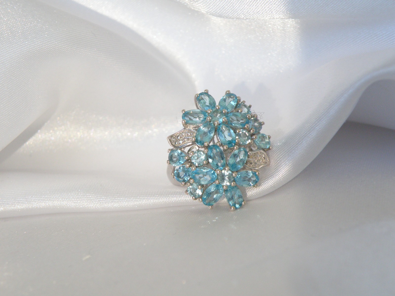 Vintage Sterling Silver 925 Cluster Natural Aqua Blue Apatite Large Ring Size 6