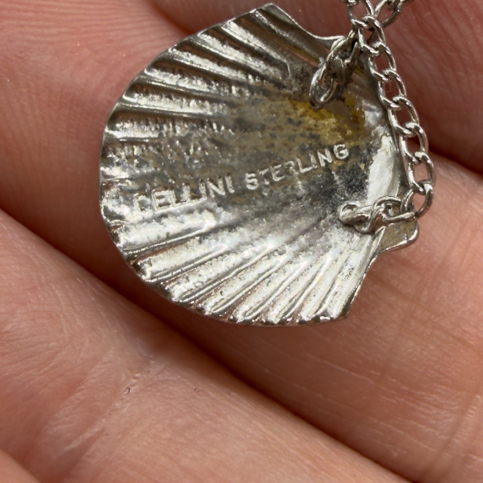 Vintage Cellini Necklace Sterling Silver Clam Shell Pendant Delicate 15 Inches