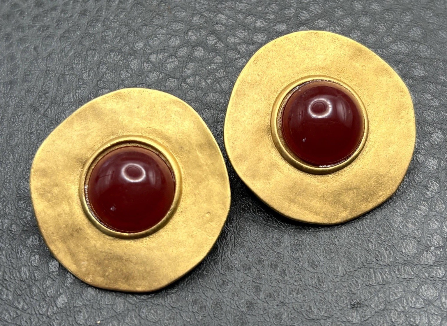 VTG 80s Large Gold Tone Red Cabochon Chunky Runway Hammered Finish Earrings