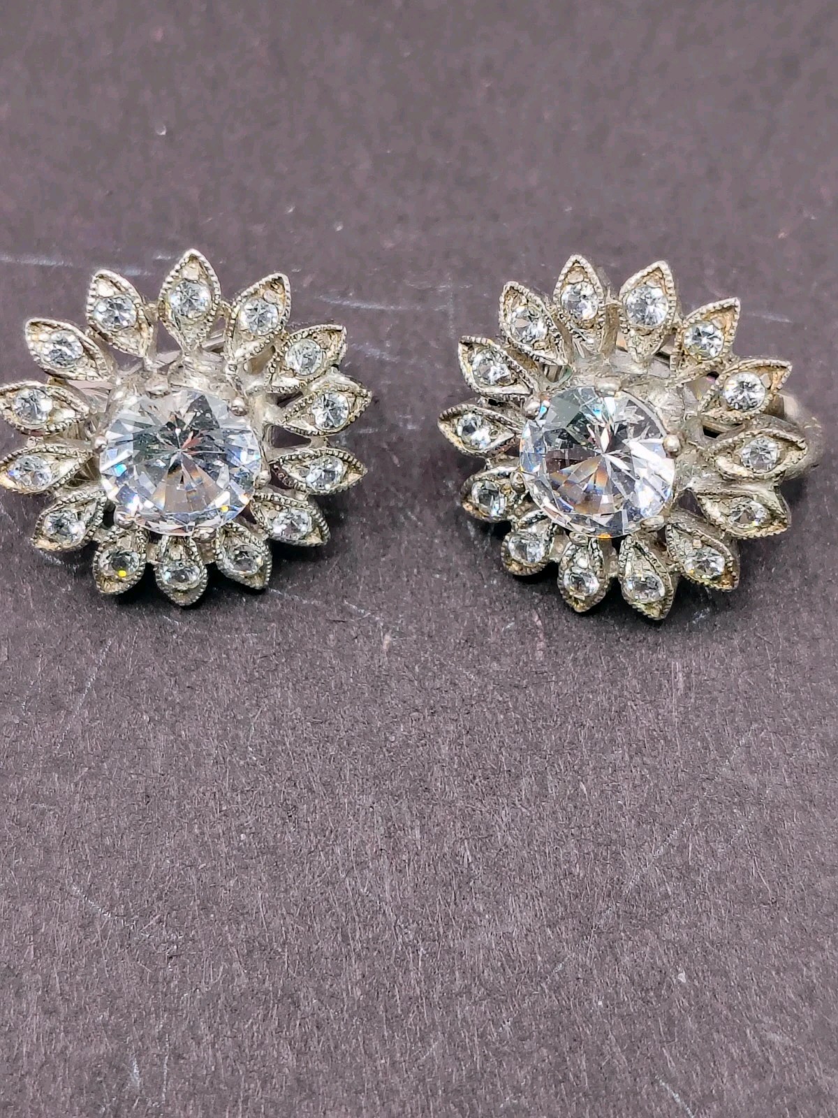 E527 Topaz/Crystal Starburst Clip On Earrings Marquise Halo Silver Tone Vintage