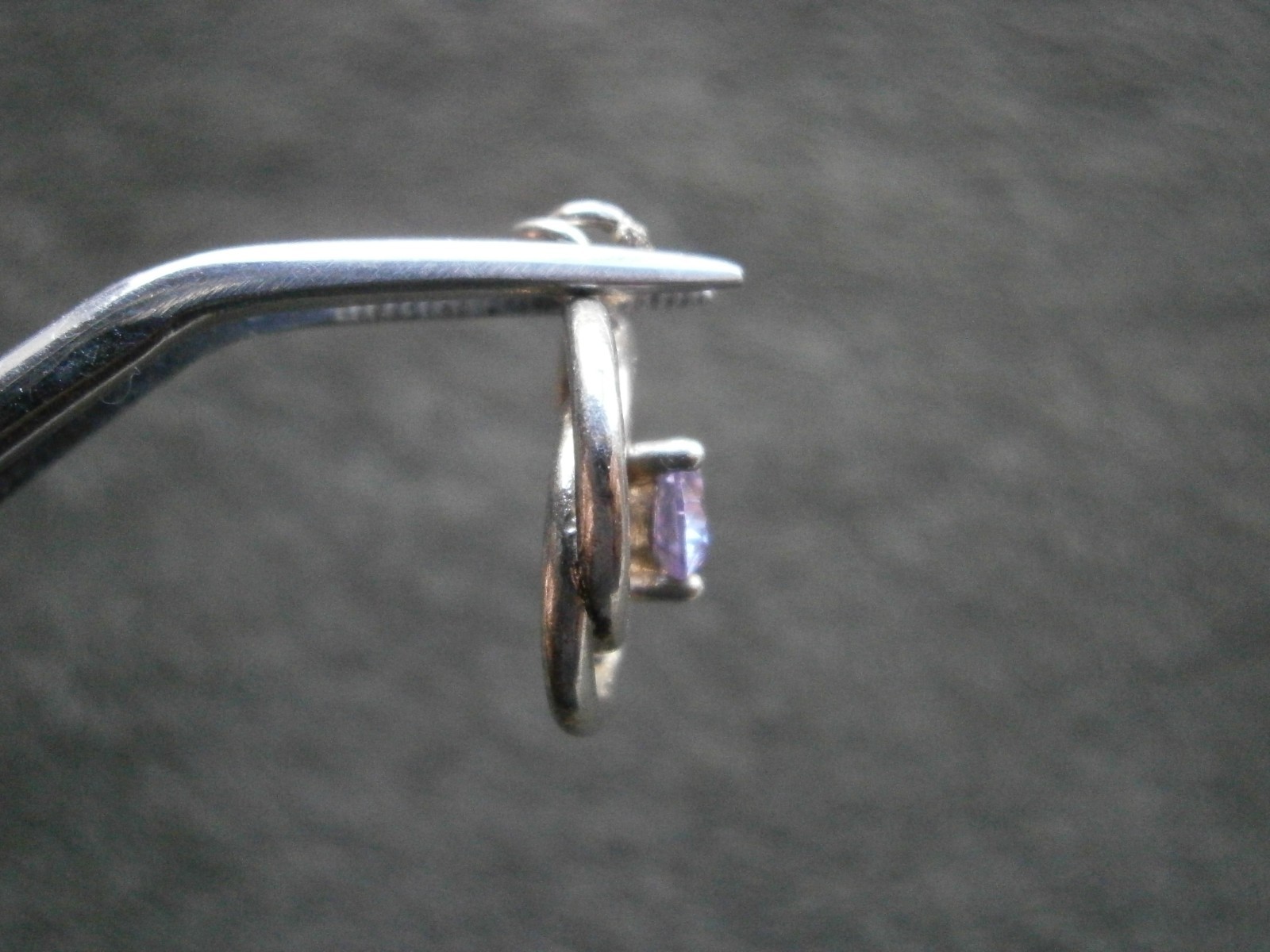 Purple Faceted Stone in Silvertone Mount Bracelet Charm Pendant 1.7g