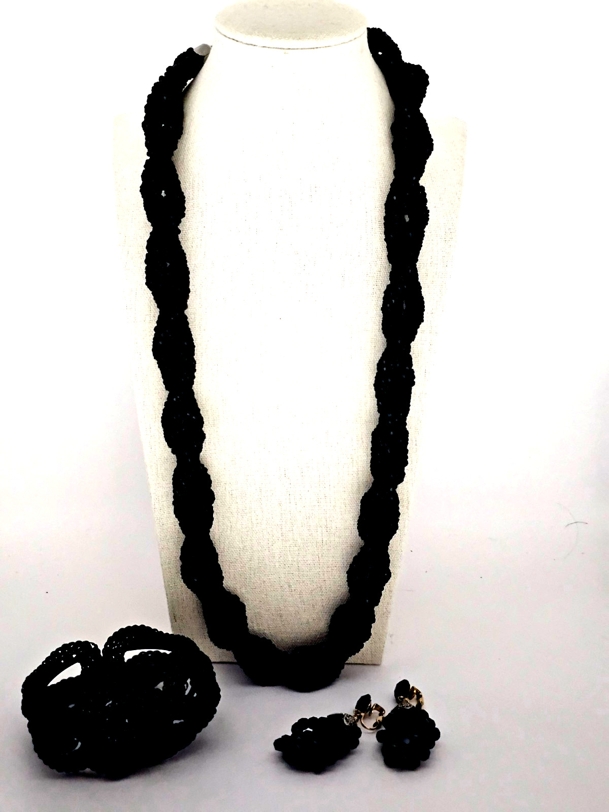 TWISTED STRAND BLACK GLASS SEAD BEAD NECKLACE, EARRINGS & BRACELET – VINTAGE