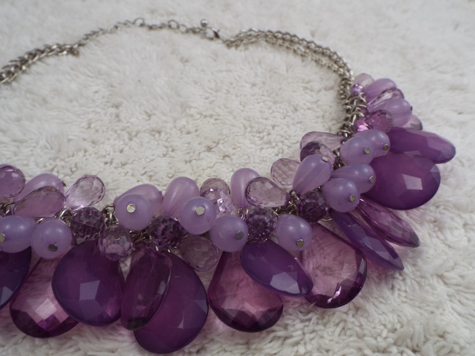 Silvertone Purple Bead Scoop Necklace (A53)