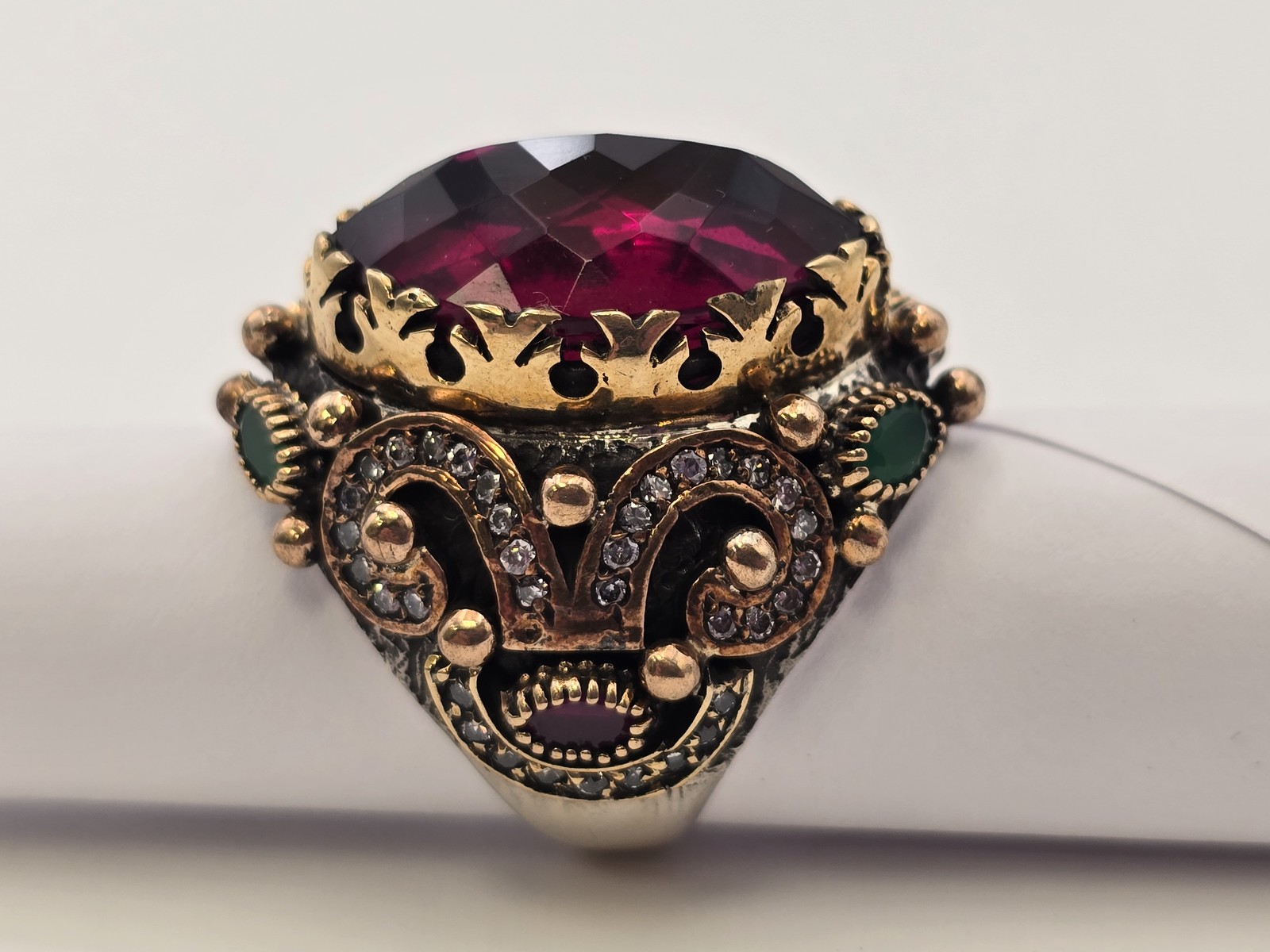 Vintage High Quality Costume Jewelry Ring Stamped 925 Size 8-1/4 Metal Gemstone