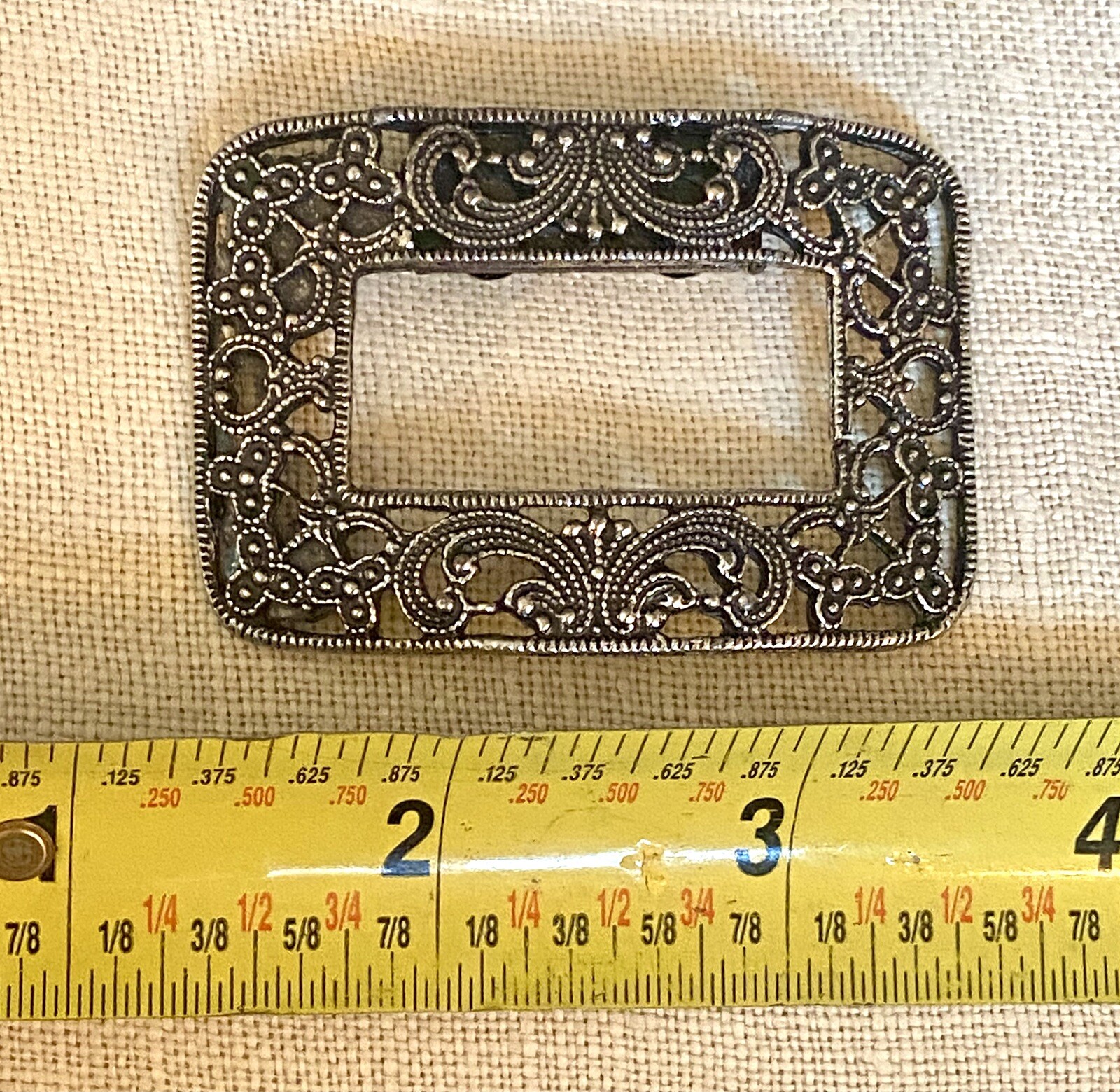 VINTAGE EDWARDIAN VICTORIAN STYLE PEWTER ORNATE SHOE, DRESS OR FUR CLIPS