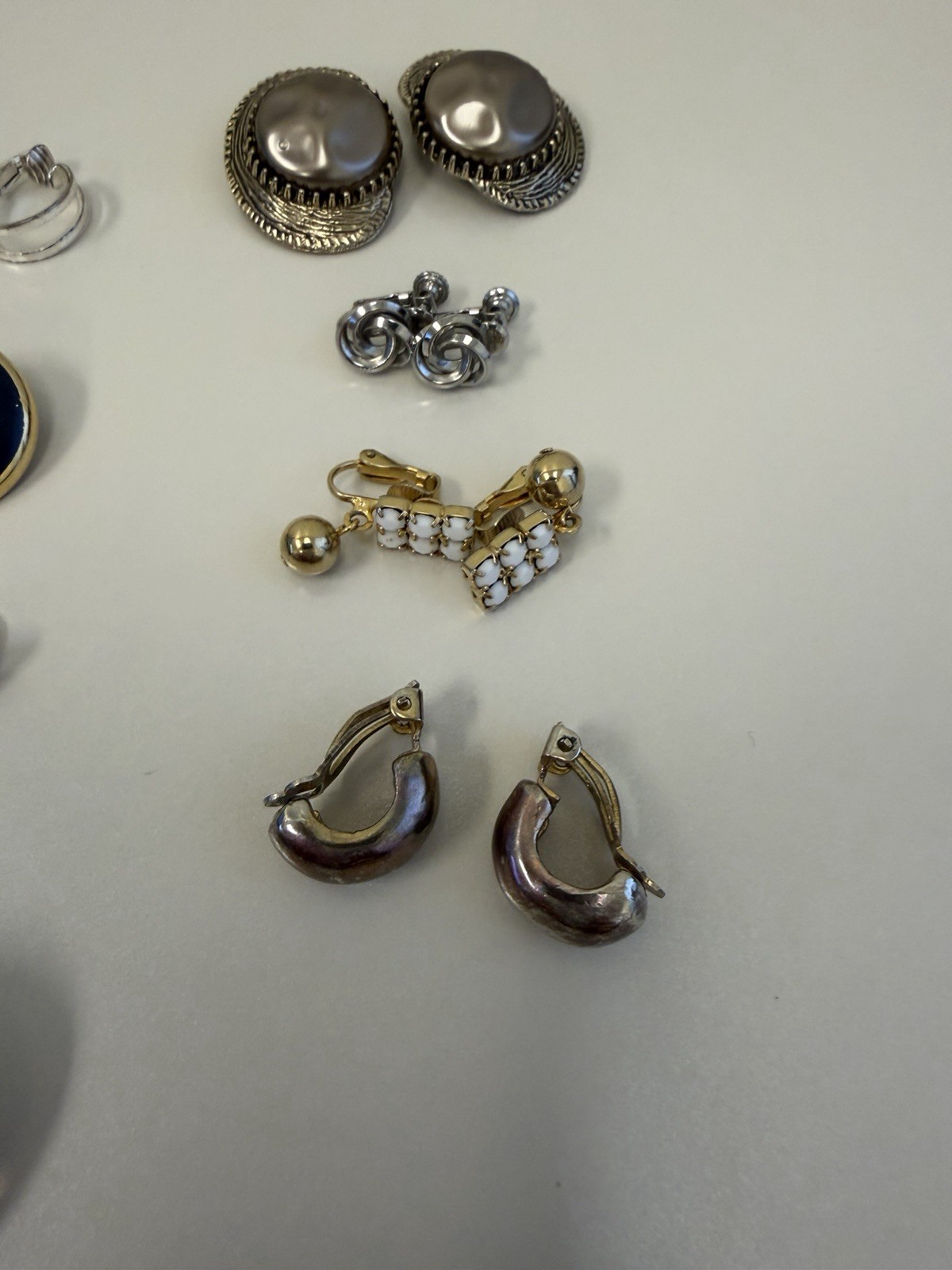 Lot Of Vintage Retro & Modern Clip On Earrings 60s 70s 80s 90s To Now 25 Pairs