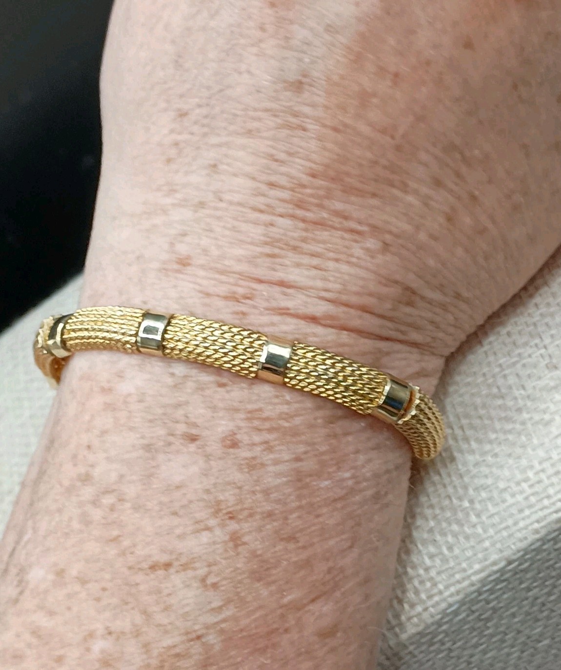 Vintage Napier Gold Tone Mesh Link Bracelet Size 6.75