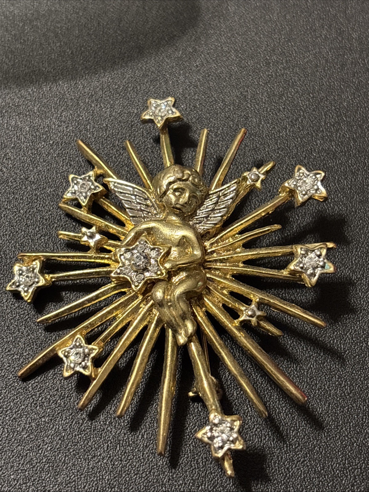 Large Starburst Angel Cherub Brooch