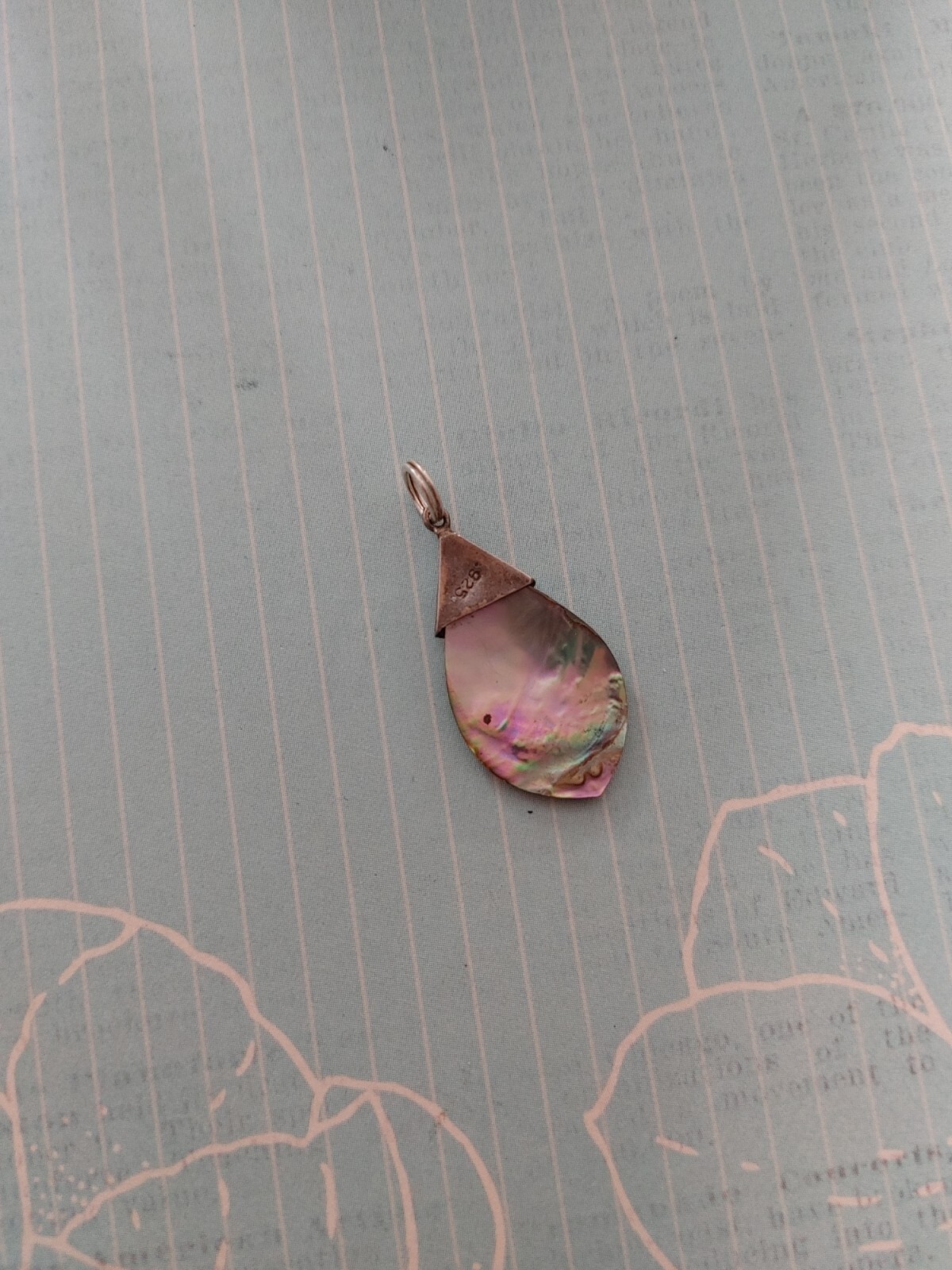 Vintage pendant natural sea shell sterling silver abalone MOP teardrop