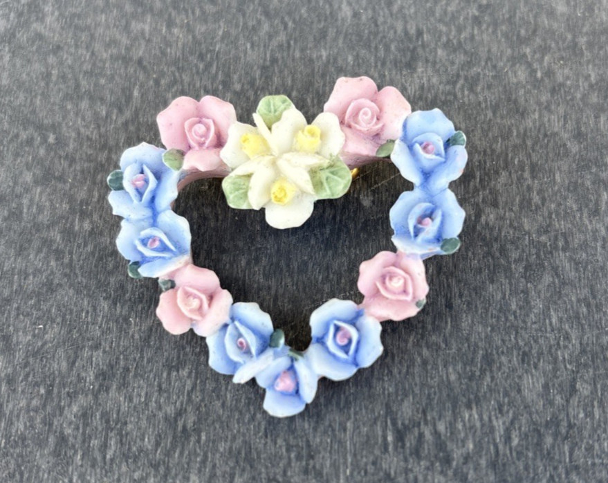 Vintage Avon Hearts and Flowers Brooch / Pin Resin