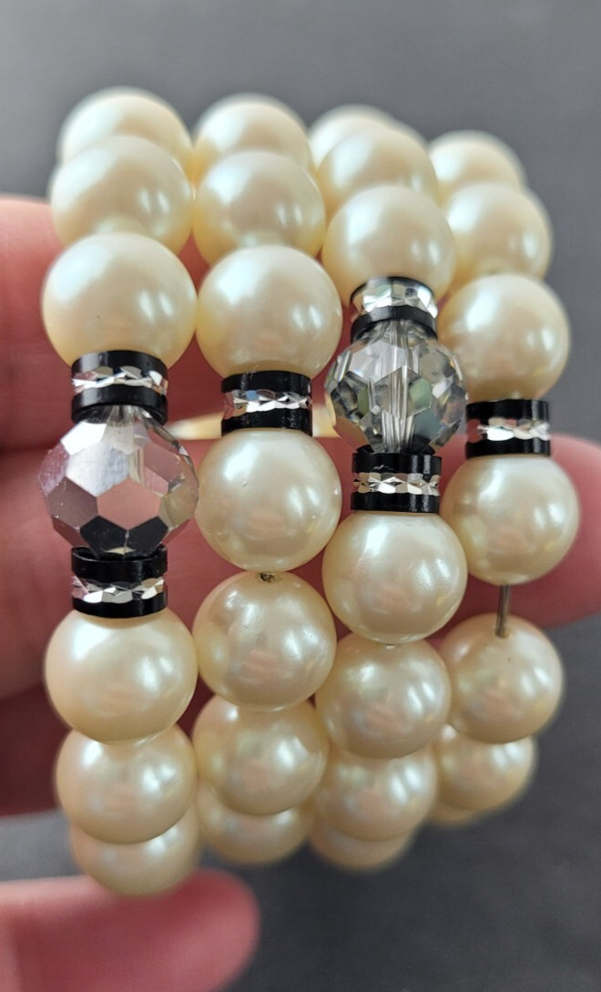 Vintage Faux Pearl Wrap Bracelet Multi Strand Black Silver Tone Beads
