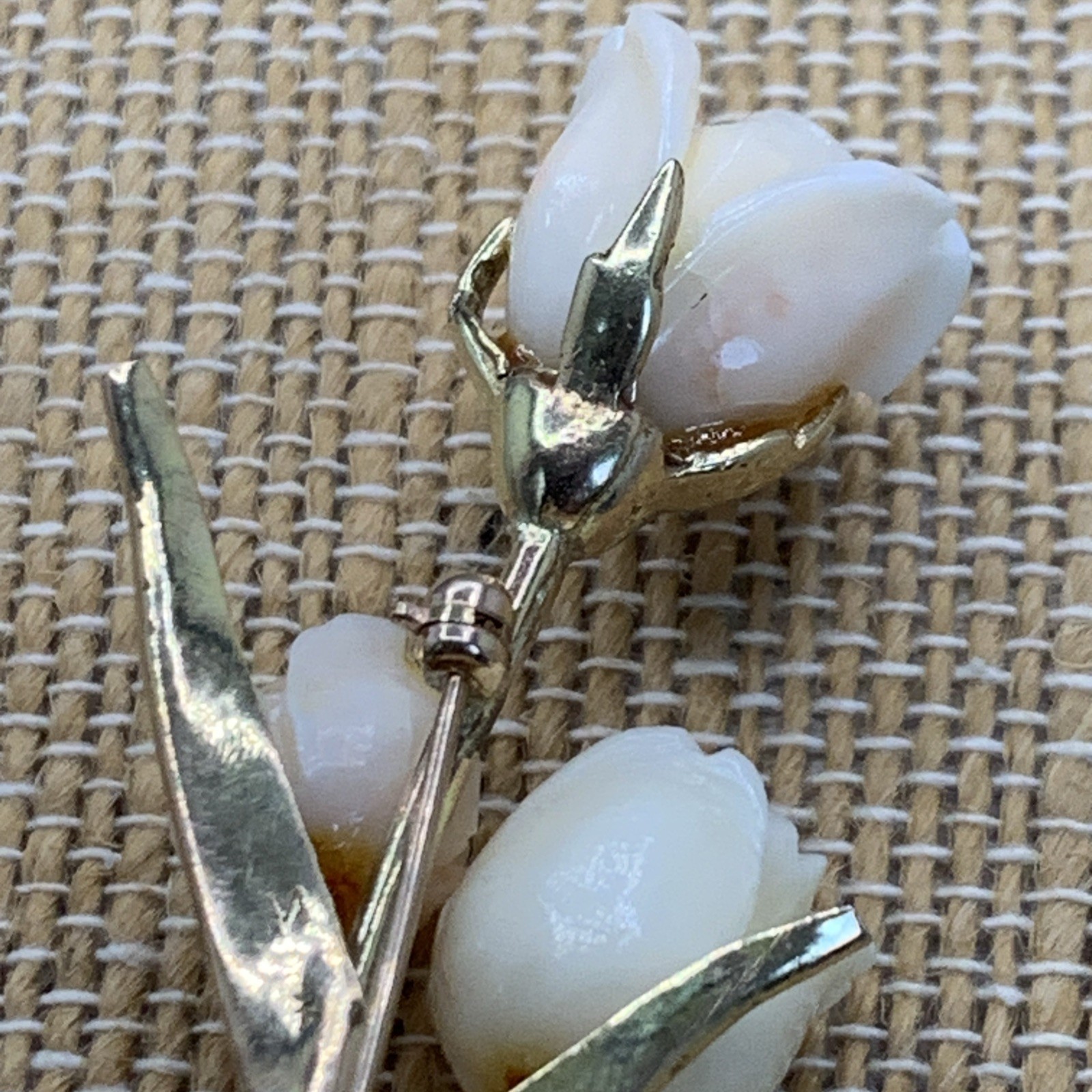 Vtg Masaniello 14k Gold & Carved Angel Skin Rose Pin Brooch. 11.38g, 2.4”x1.1”