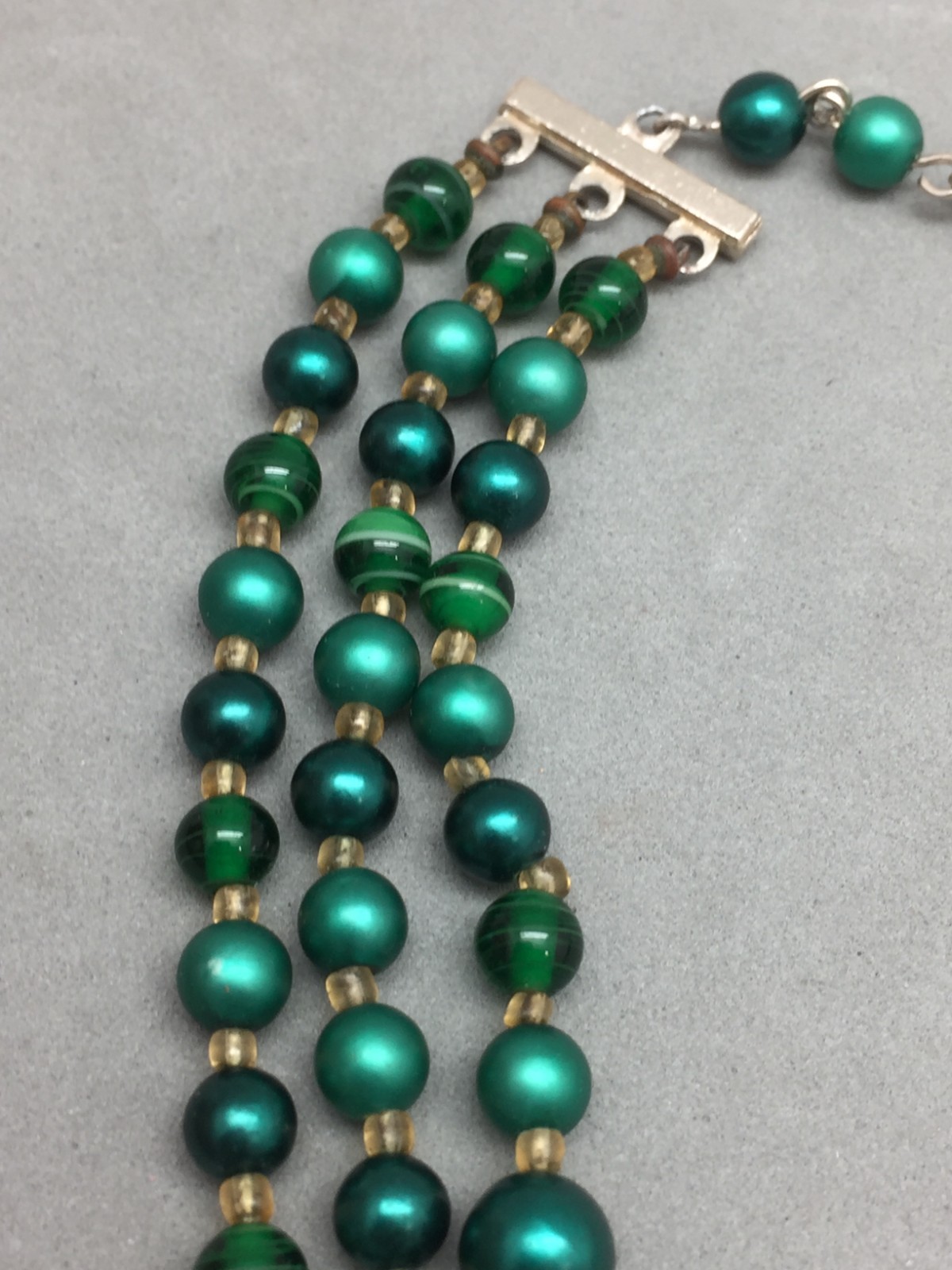 Vintage Multi-Strand Green Glass Bead Layered Necklace Japan 16″-18″ Foil Beads