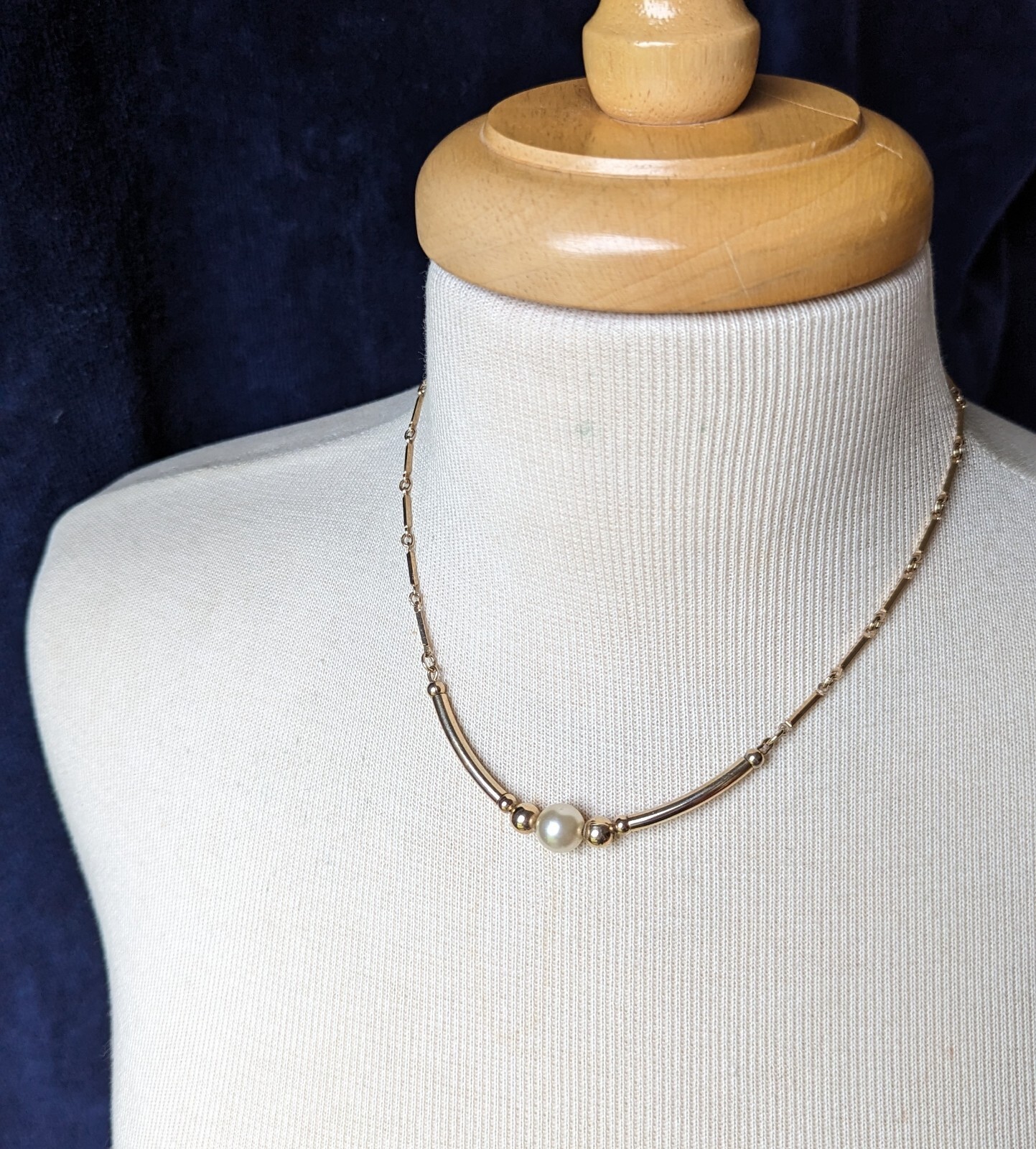 Sarah Coventry Gold Tone Station Bar Round Faux Pearl Bead 16″ Link Necklace