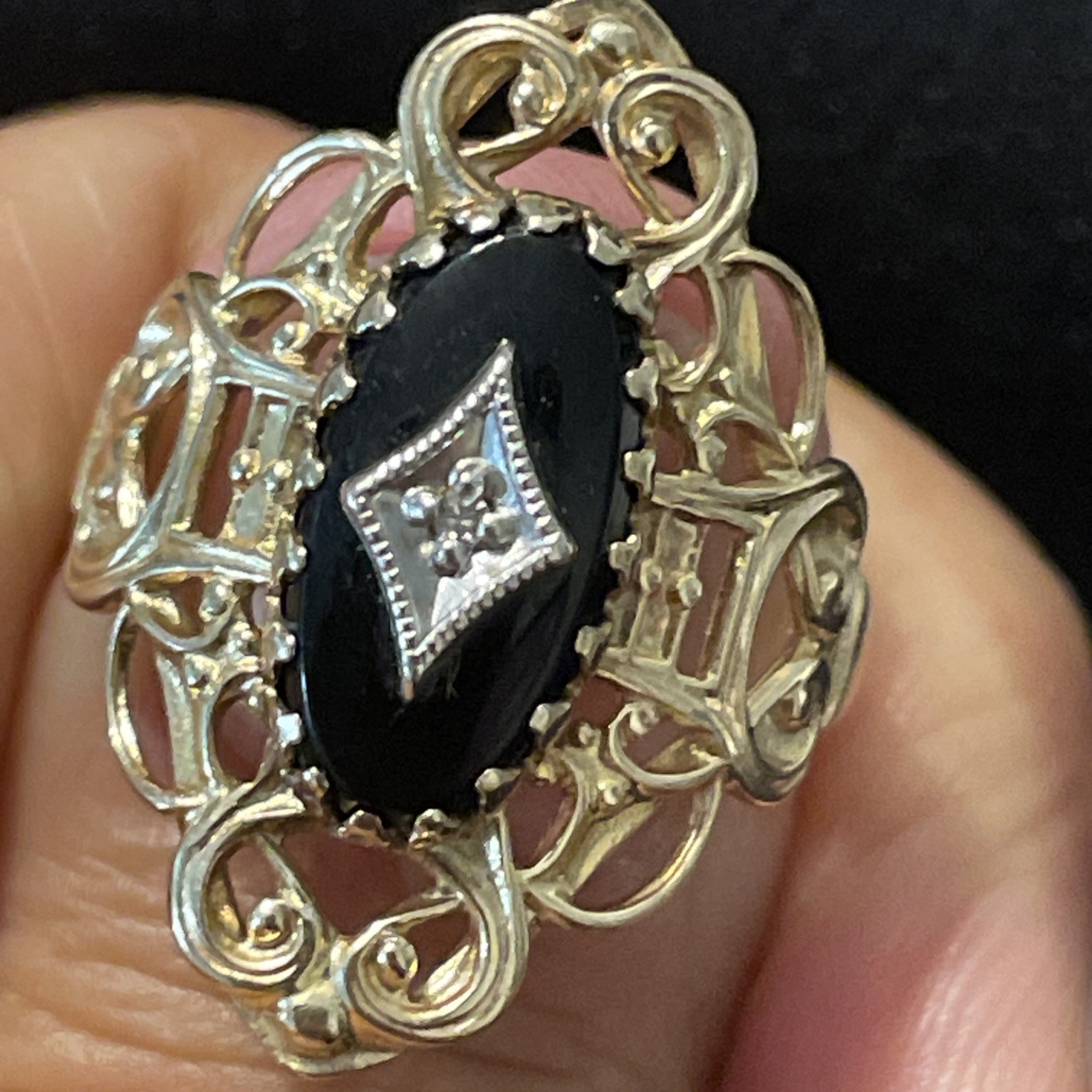 Vintage PSCO 10K Gold Black Onyx Diamond Filigree Lace Cocktail Ring Size 7