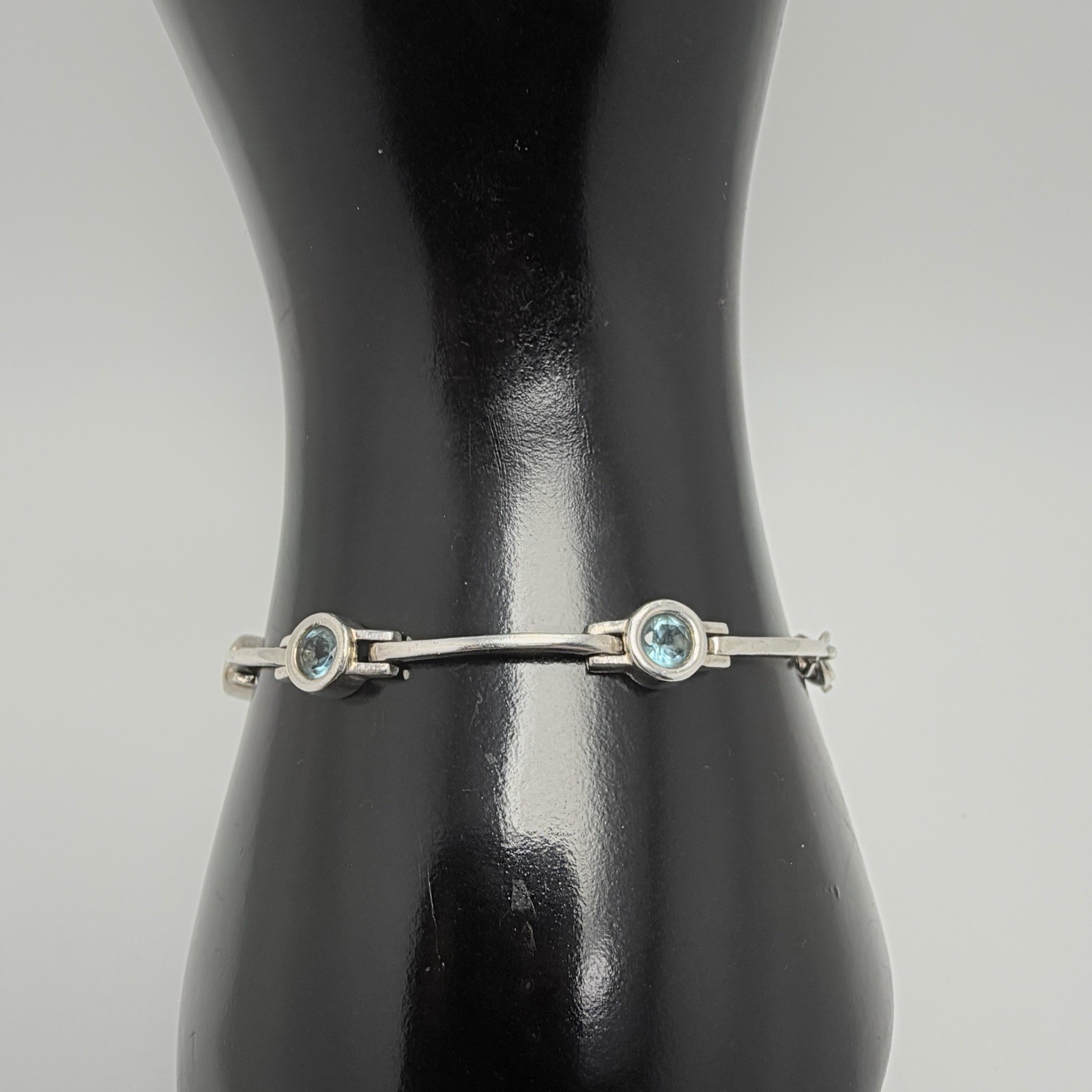 Vintage Estate Style Sterling Silver Link Bracelet Blue Crystal Glass 7.25″ 10g