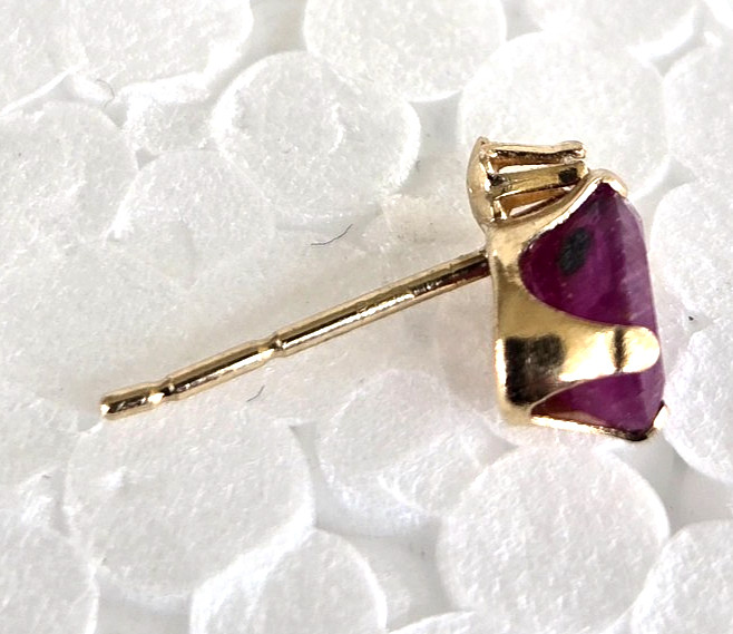 2 Vintage 14K Ruby/Spinel & Sapphire Pierced Single Stud Earrings .55 grams