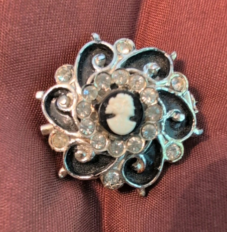 Vintage Coro Cameo White & Black Rhinestone Brooch Gold Tone Small Pin